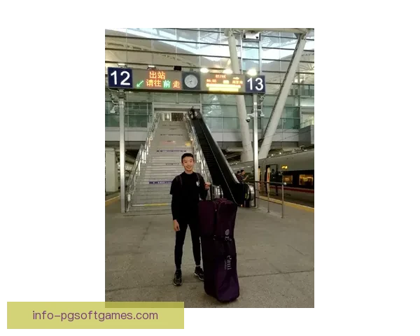 击剑公开赛：剑指高峰 